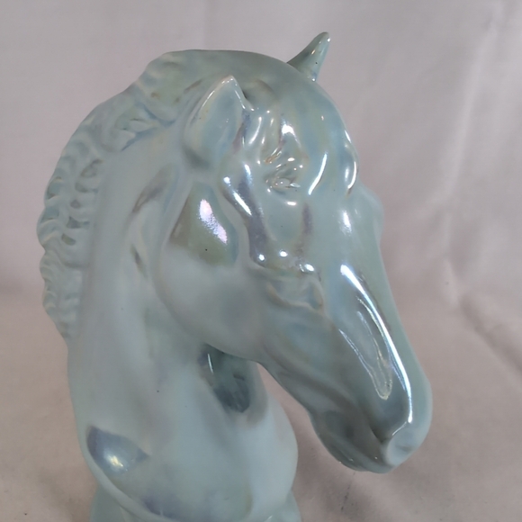 Iridescent Blue Horse Head Bust Sculpture Statue Art Home Decor Chess Bedroom - Picture 9 of 16